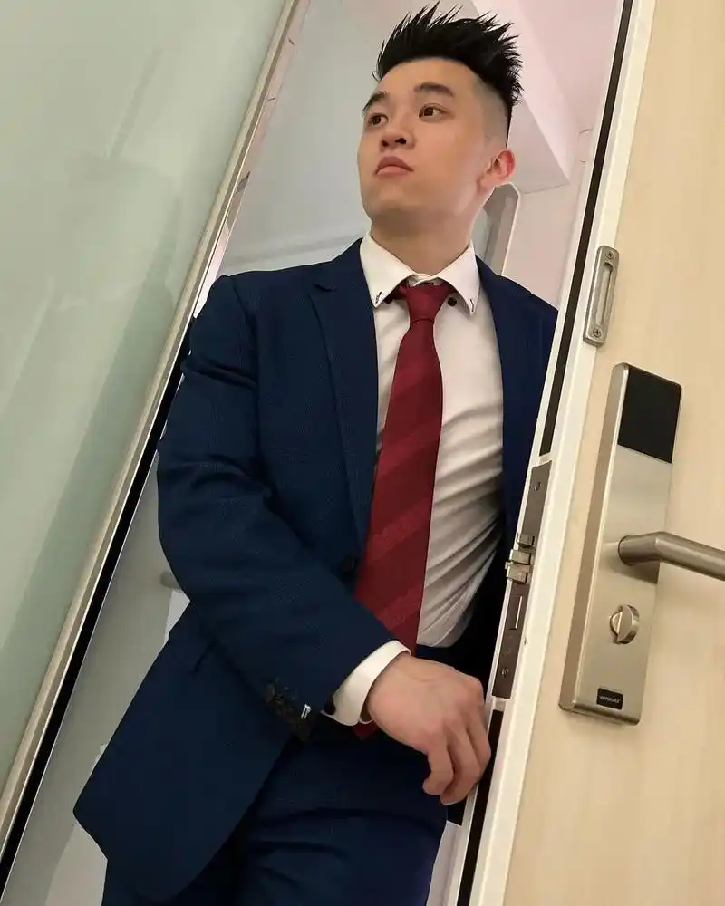 身材是最好的资本 来自宝岛台湾的帅哥完美诠释什么是男人味 自 - 抖