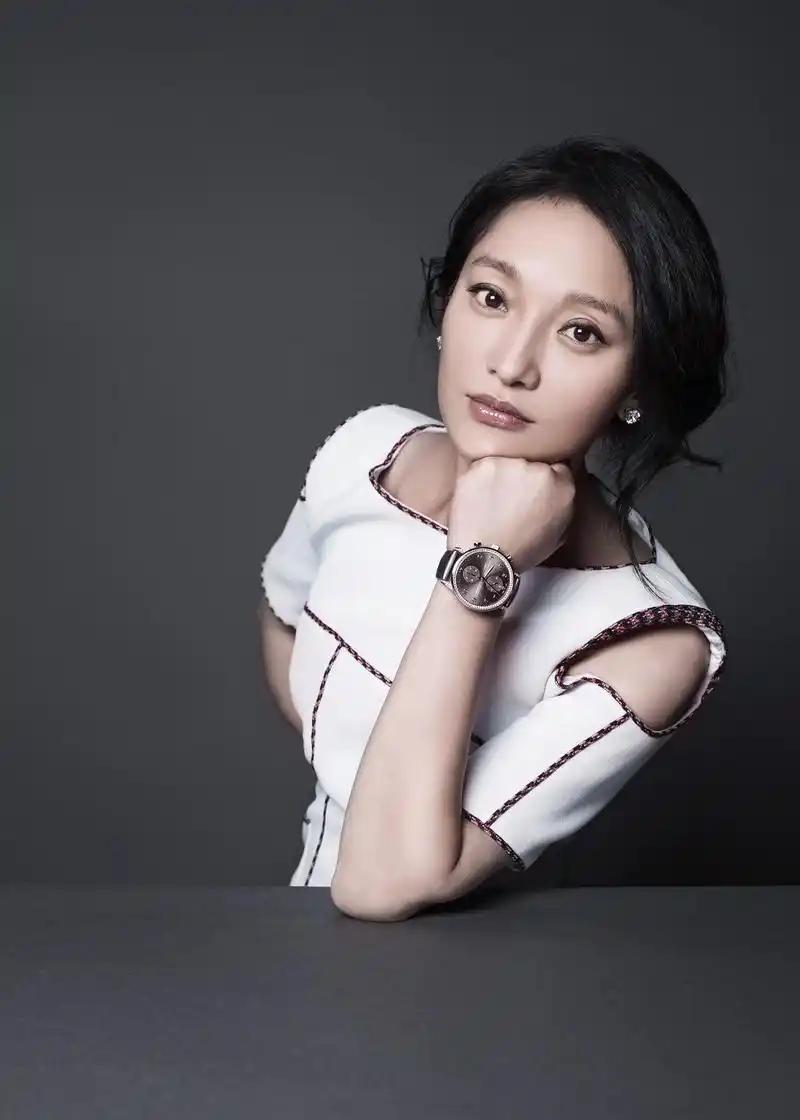 周迅:身高若再增10cm,她的传奇将更加耀眼 周迅,这位娱乐圈的耀眼巨星