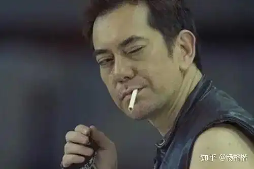 黄秋生从影至今有两个角色获奖最多:一个是《无间道》中的黄志诚,另一