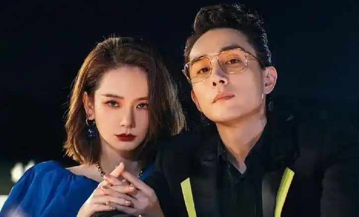 为了拍摄电视剧《我是杜拉拉》,戚薇和李承铉把家搬到了上海.