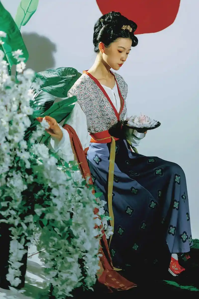 氛围感 #少女感 #清冷气质 #唯美意境 #视觉艺术 #高 - 抖音