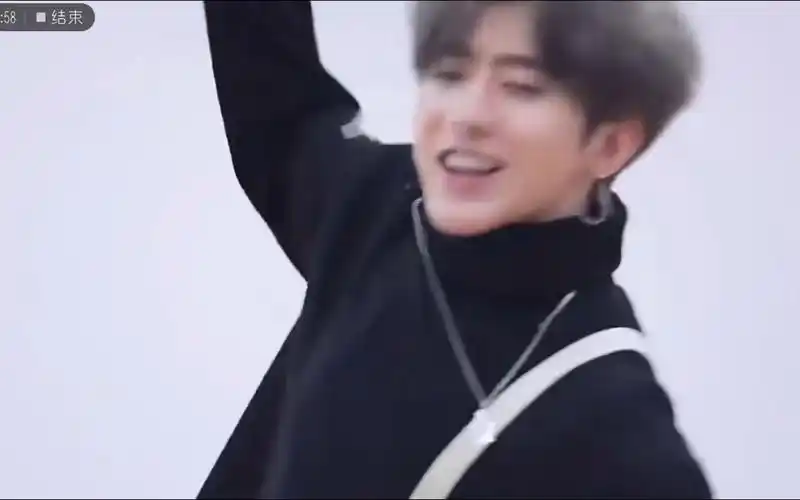 坤坤比心飞吻1min,ikun自取