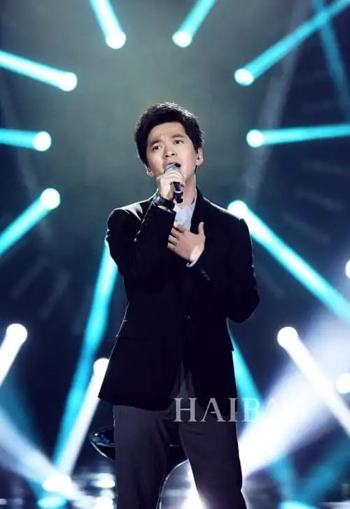 有sense的理工男!李健《我是歌手》造型showtime_服装人物_中国服装网