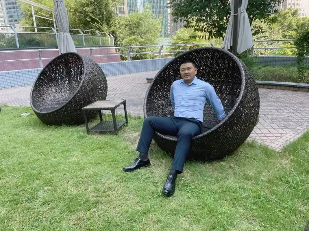 正装生活照.#男正装 #雅痞绅士 #攻里攻气 #你的男朋友  - 抖音