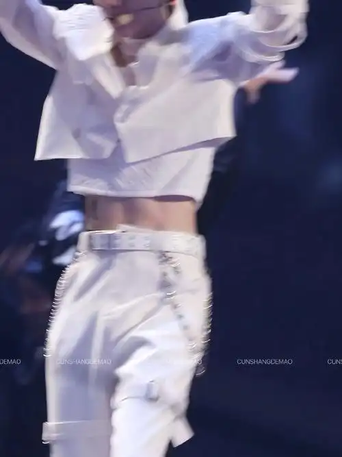 一点楼外楼fo 马嘉祺腹肌大赏