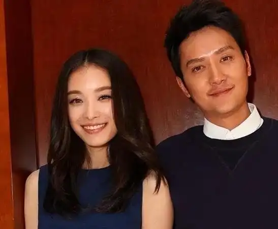 在十多年前,当冯绍峰和倪妮热恋的时候,倪妮曾在一档活动中做出公开