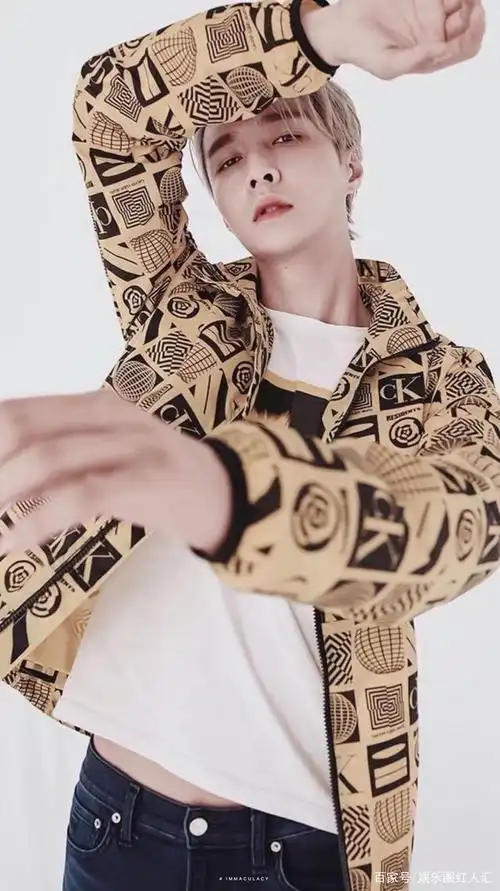 张艺兴ck海报福利来咯流鼻血吧