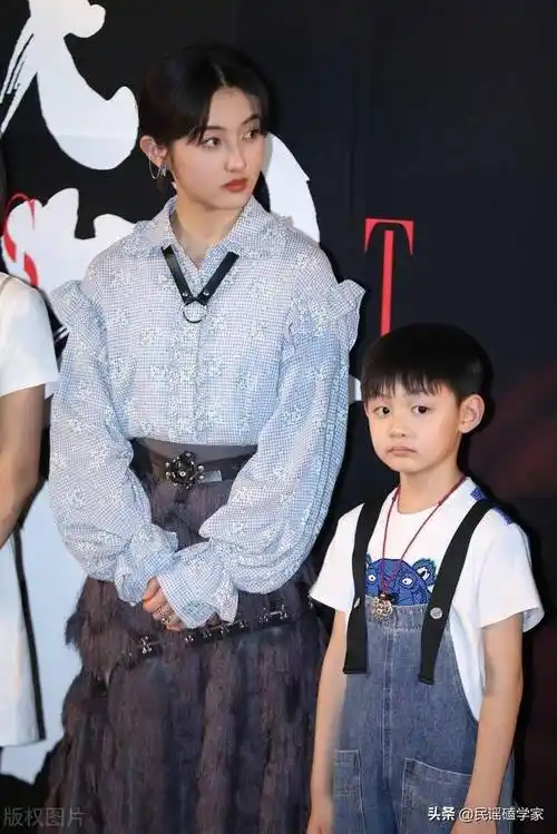 张子枫走心演绎什么叫"长姐如母",看完感动了_姐姐_弟弟_生活