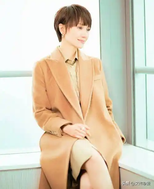 袁泉短发知性女神美得无法无天