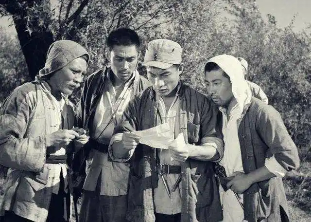 《老电影集锦》抗战篇 - 美篇