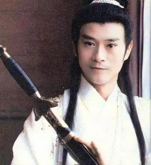 郑少秋版 郑少秋饰演楚留香的一共有5部影视作品1979年电视剧《楚留香