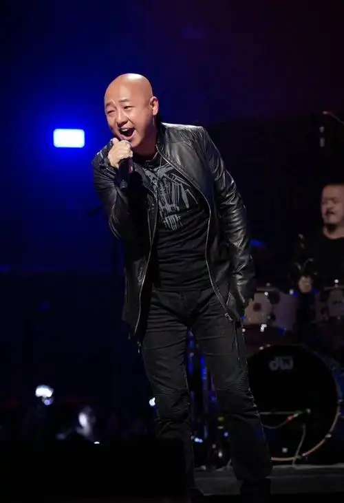 周晓鸥个人资料及简历(歌手周晓鸥个人生活经历简介) | 百科知识