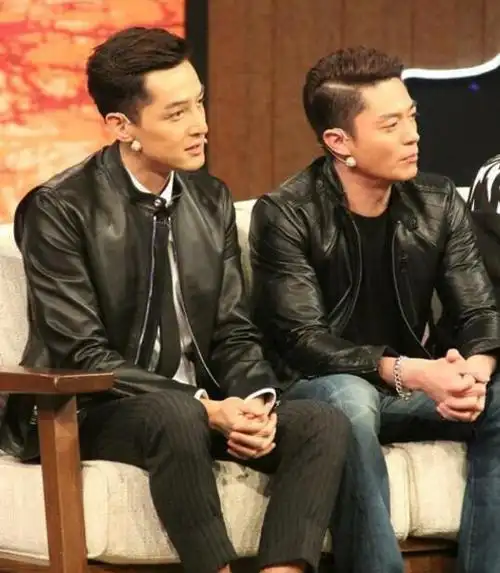 看腻了女明星合照pk,来看看男明星同框谁更有型!