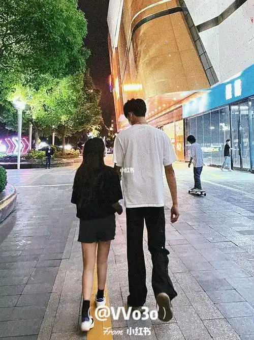 155190情侣与小牵手的第365天