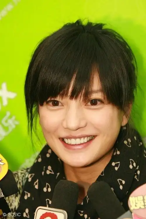 女神赵薇的表情包合集小燕子太可爱了这张造型好雷人