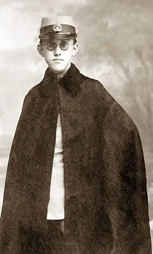 袁世凯珍贵家庭照,真真是妻妾成群,儿孙满堂,图四为袁世凯最美姨太太