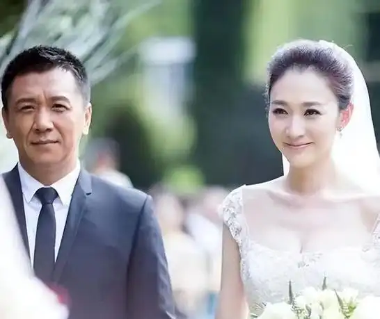 梅婷和殷桃,李小冉的"恩怨情仇":两个男人与三个女神