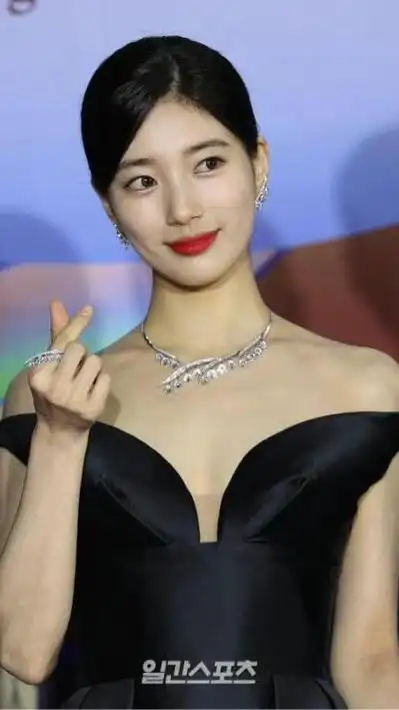 流水的百想 铁打的秀智##裴秀智第九年当百想主持人##第60届百想沂貂