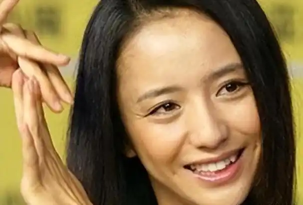 镜前美若天仙真人黑瘦干瘪这7位上镜脸的女星反差太大