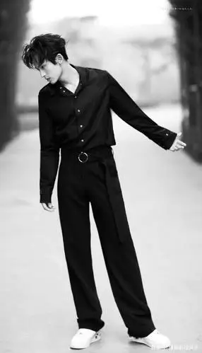 张哲瀚身材!这是绝美身材嘛?不敢相信的程度