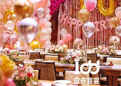 南宁十岁小公主生日,爸爸给她做气球布置会场超美