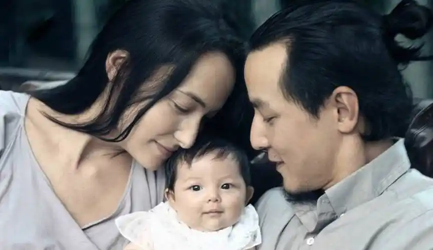 搜狐娱乐讯  5月31日,吴彦祖更新社交平台动态为女儿庆10周岁生日,他