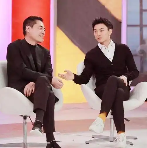 回顾演员陈宝国刚治好多年的失眠如今明星儿子又成为他的心病