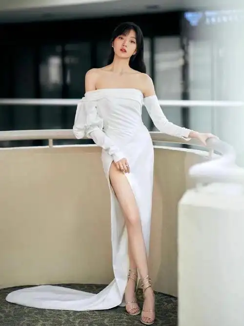 内娱96哪些腿精?好些女明星的05是真好看,又长又直,保养的好好