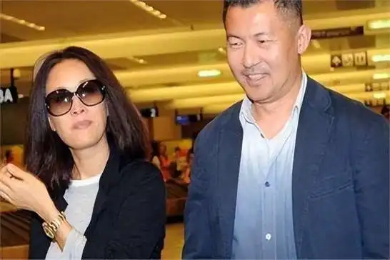 昔日情变:高峰离开那英与幼子,19年后,他的生活现状引关注