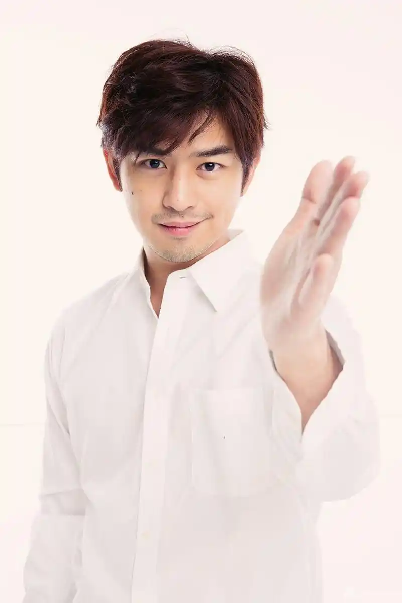 组图:橙汁cp发糖!陈柏霖宋智孝拥抱又磨鼻_高清图集_新浪网