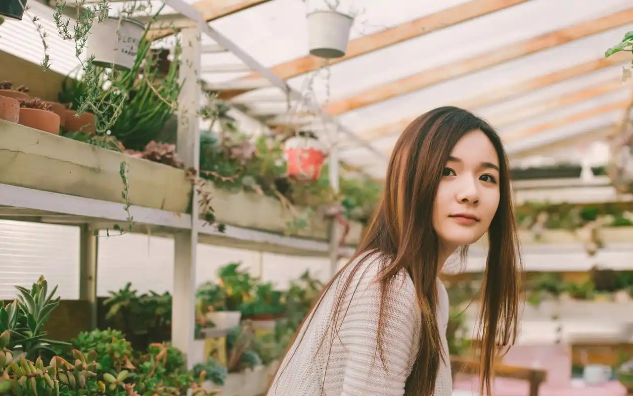 小清新森系美女高清桌面壁纸