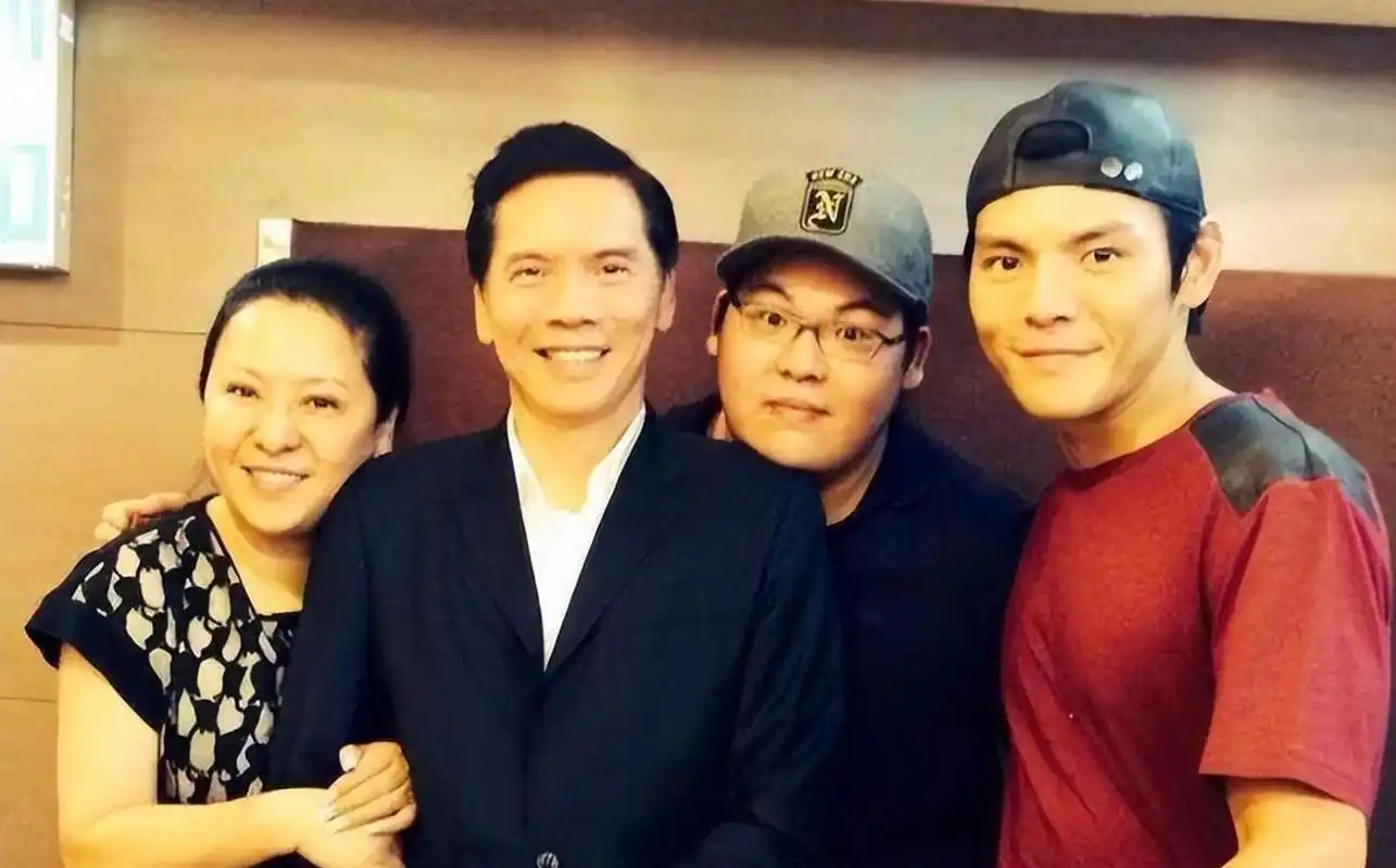 原来向佐还有一个弟弟叫向佑,还以为是独生子!