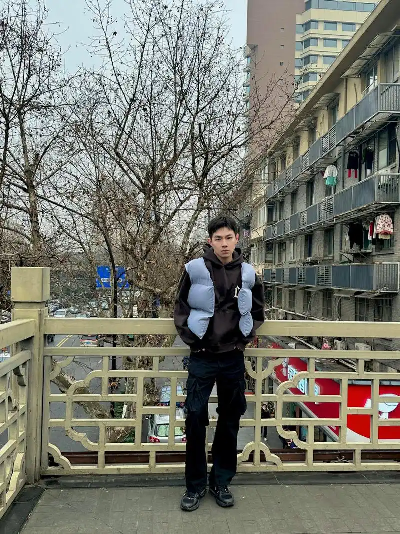 一米七男生穿搭 hhhhhh 小短腿暴露身高了 净身高173 这样穿真的很显