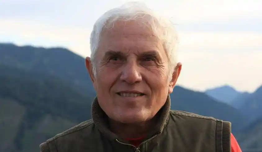 蓝眼睛的人(蓝眼睛中国人李忆祖)