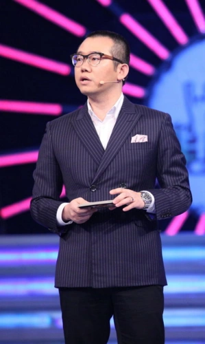 展开全部 《谢谢你来了》是重庆卫视的一款励志综艺,主持人是内地男