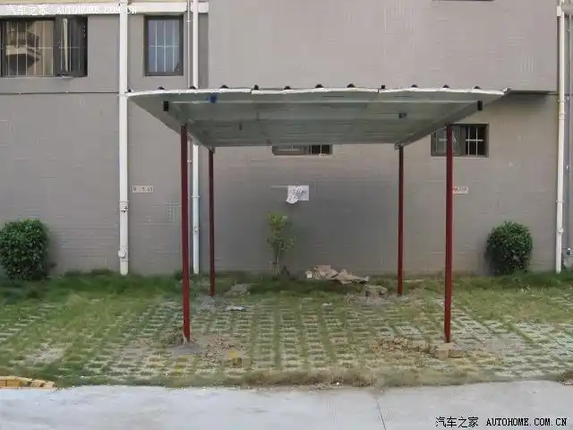 看看我自己搭的车棚