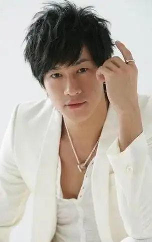 何润东3次告白孙俪被拒与柜姐9年地下恋现状曝光