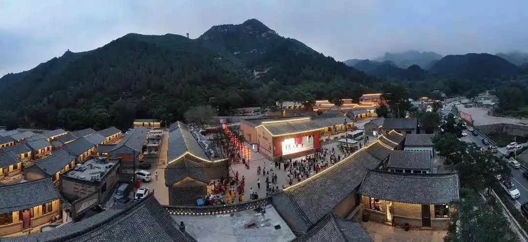 骆驼湾的新生活精准扶贫在扶贫主题摄影展