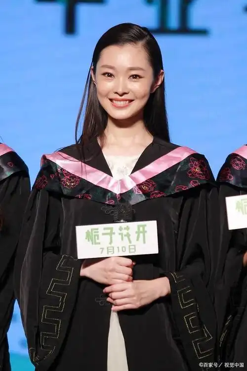 宋轶——面容清秀,以青春,乖巧形象,清新甜美的模样惹人喜爱