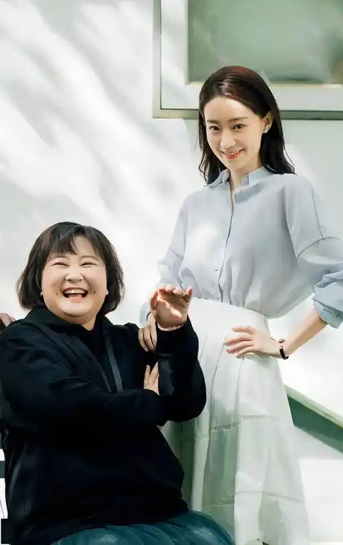 贾玲爆了,张小斐掰了?_小品_喜剧_表演