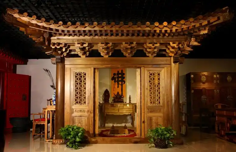 是一家专业从事中国明清古典家具鉴定,珍藏,制作,销售及仿古佛堂设计