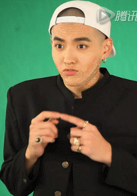 时装 明星穿搭 > 正文   吴亦凡:国际范儿的长腿代表    撩妹神器:啥