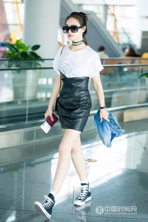 近期女明星机场街拍私服都是什么品牌?女明星私服品牌大公开