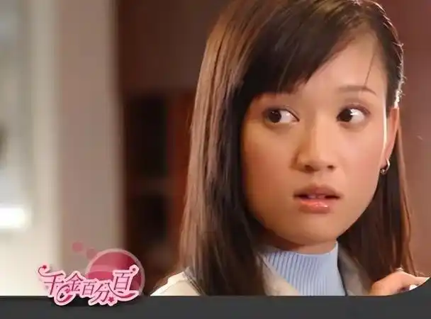 2005年,陈乔恩迎来了自己的首部偶像大爆剧《王子变青蛙》.