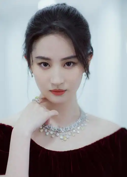 刘亦菲《茜茜公主》yydns