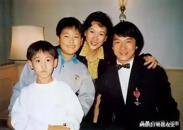 仅21岁就身价百亿|徐枫|汤珈铖|汤君年|王思聪|上海市|汤臣一品_网易