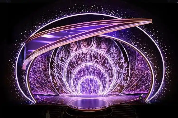 今年奥斯卡舞台的背后竟是这么年轻的布景设计师