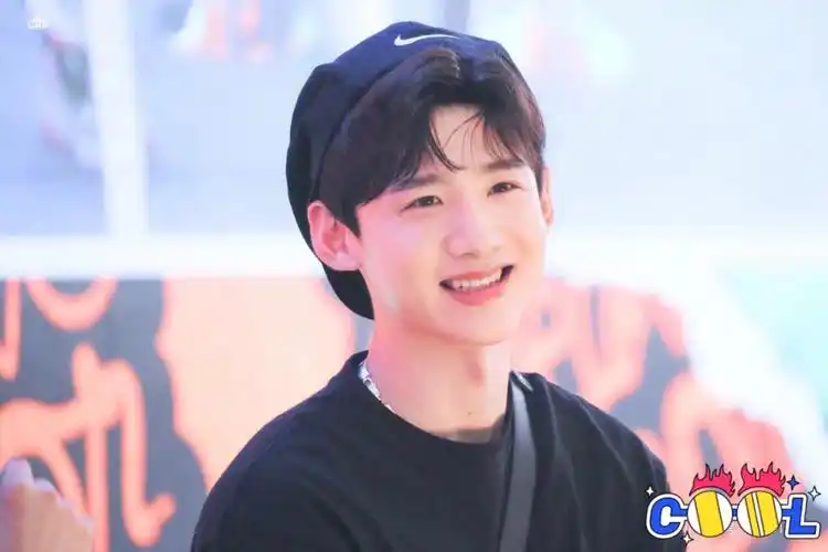 谁说我没耐心,喜欢白敬亭这件事我真的在很认真的坚持!七周年快乐!