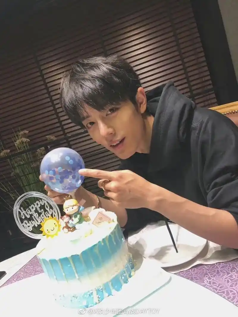 肖战 #肖战31岁 - 抖音