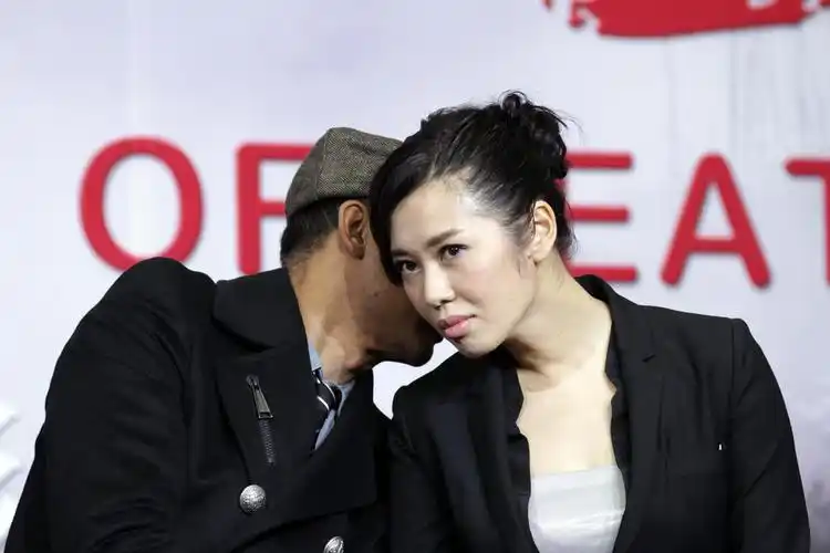 杀生北京举行发布会黄渤余男称拍床戏笑场高清大图